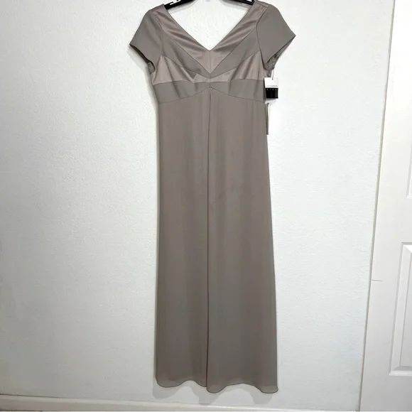 Liz Claiborne | Dresses | Liz Claiborne Night Gray Evening Gown V Neck Sheer Overlay Skirt Back Slit 8 | Poshmark Liz Claiborne | Dresses | Liz Claiborne Night Gray Evening Gown V Neck Sheer Overlay Skirt Back Slit 8 | Poshmark